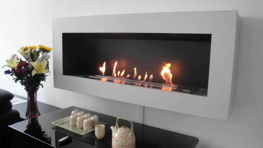 Ethanol fireplace with remote control